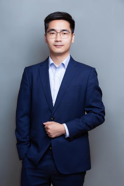 吴沙 灯光与摄影艺术负责人